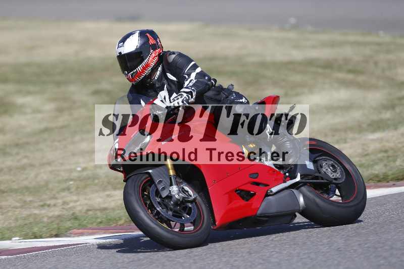 /21 17.06.2026  Ducati Schweiz Track Warmup ADR/Gruppe blau/15